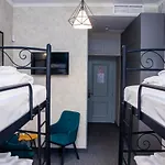 Art Gallery Hotel *